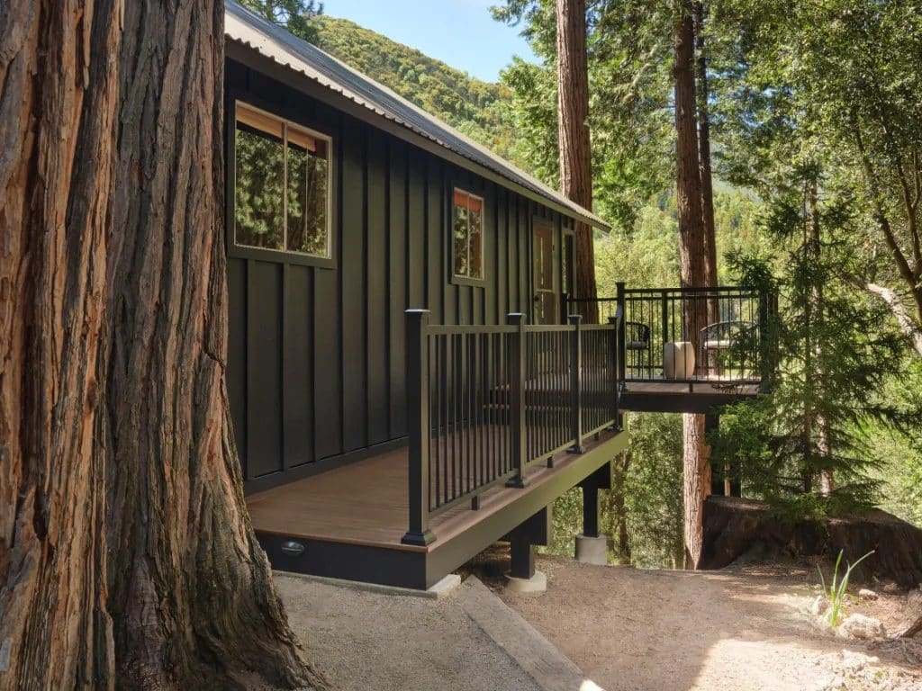 SROA-compliant Sunriver home exterior